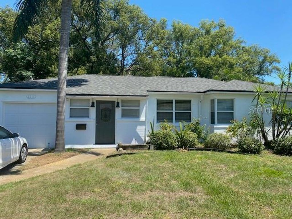 2211 STANLEY STREET, Orlando, FL 32803