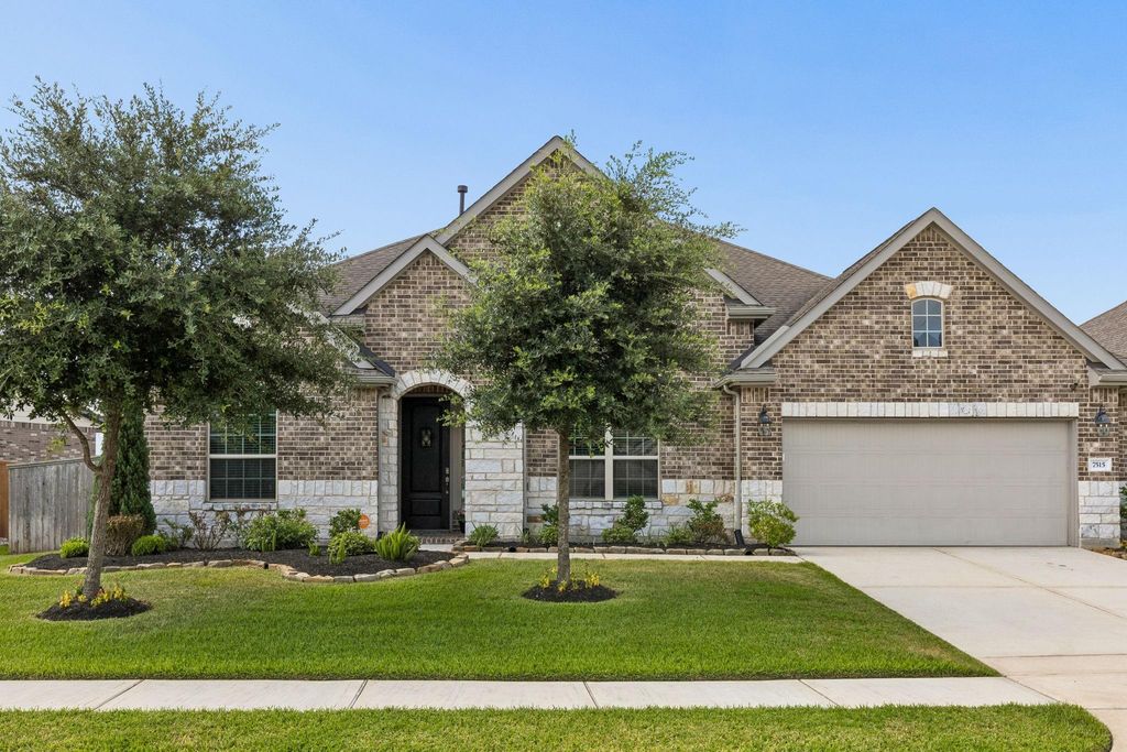 7515 Windsong Bend Road, Spring, TX 77379