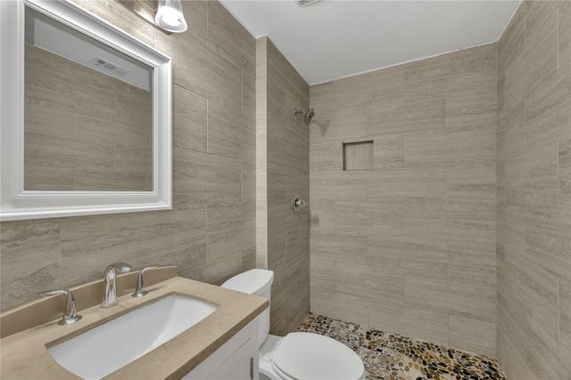 1325 E Park Drive, Mesquite, TX 75149