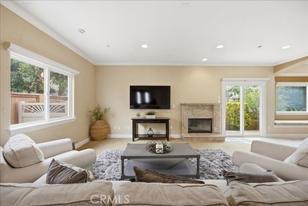1805 Speyer Lane B, Redondo Beach, CA 90278