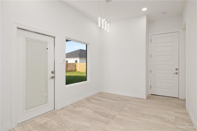 804 N Buxton Avenue, Edinburg, TX 78541