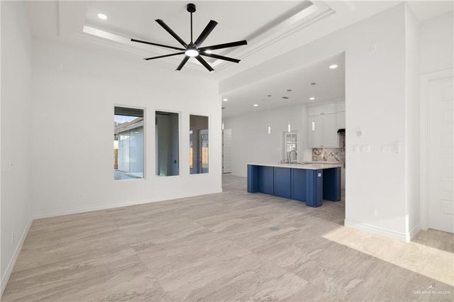 804 N Buxton Avenue, Edinburg, TX 78541