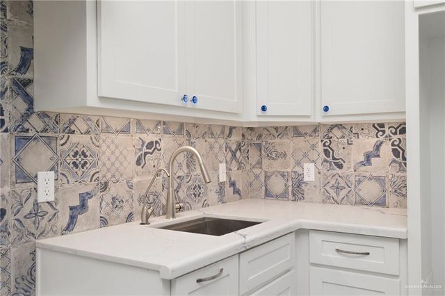 804 N Buxton Avenue, Edinburg, TX 78541