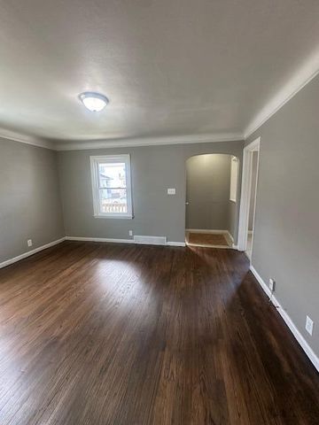 630 Park Avenue, Lincoln Park, MI 48146