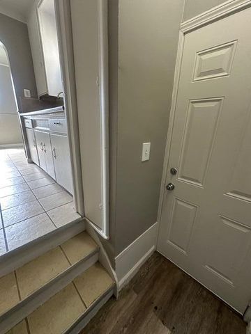 630 Park Avenue, Lincoln Park, MI 48146
