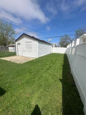 630 Park Avenue, Lincoln Park, MI 48146