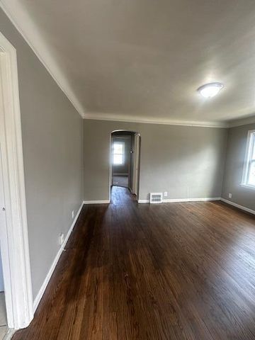 630 Park Avenue, Lincoln Park, MI 48146