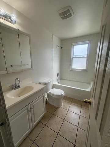 630 Park Avenue, Lincoln Park, MI 48146