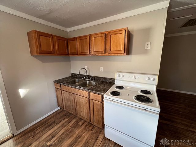 4041 Old Riverside Drive, Dayton, OH 45405