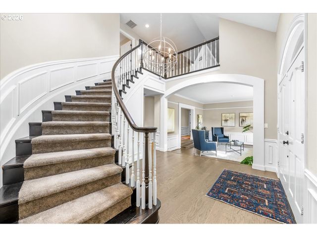 17981 MEADOWLARK Ln, Lake Oswego, OR 97034