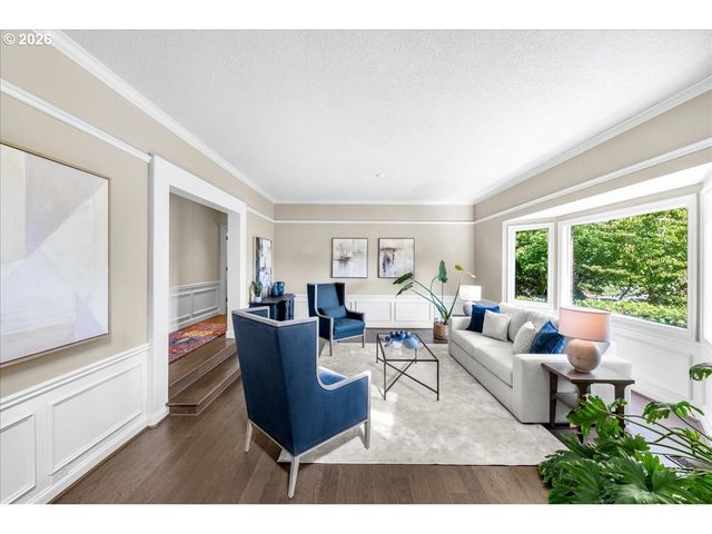 17981 MEADOWLARK Ln, Lake Oswego, OR 97034