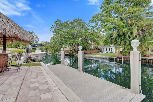 2052 SW 28th Way, Fort Lauderdale, FL 33312