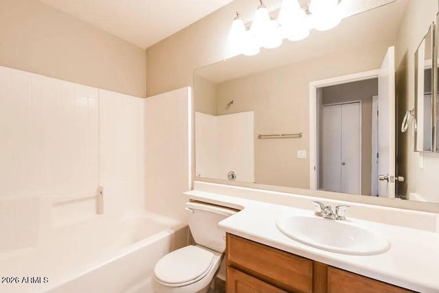 40092 N Calabria St Neck, San Tan Valley, AZ 85140