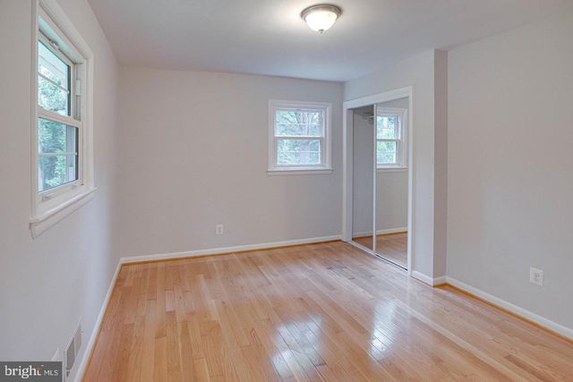 12026 WAPLES MILL RD, Oakton, VA 22124