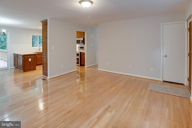 12026 WAPLES MILL RD, Oakton, VA 22124