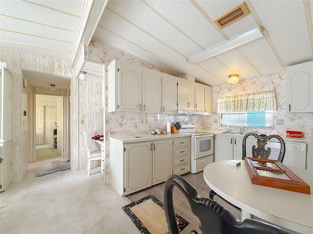 109 LYONIA LANE, Wildwood, FL 34785