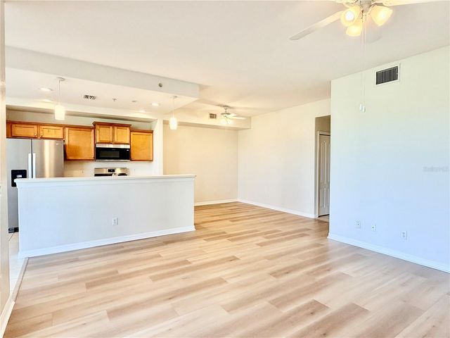 819 FAIRWAYCOVE LANE 102, Bradenton, FL 34212