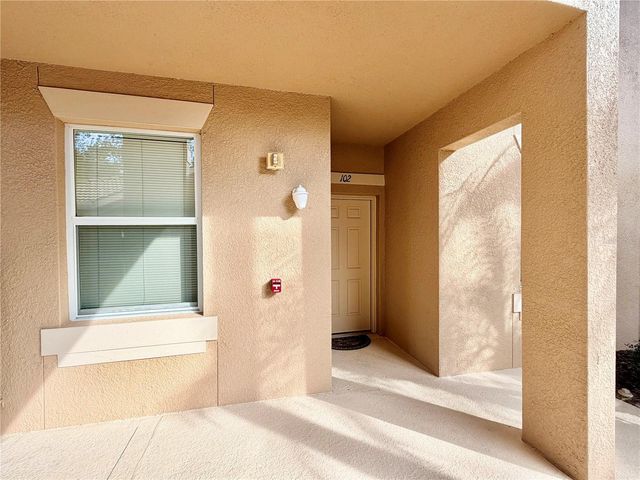 819 FAIRWAYCOVE LANE 102, Bradenton, FL 34212