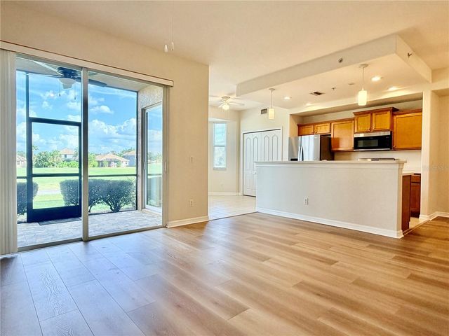 819 FAIRWAYCOVE LANE 102, Bradenton, FL 34212
