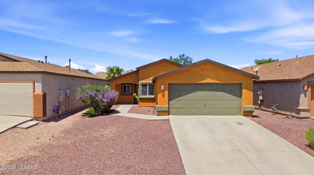 8466 S Burien Road, Tucson, AZ 85747