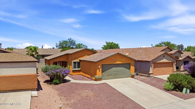 8466 S Burien Road, Tucson, AZ 85747
