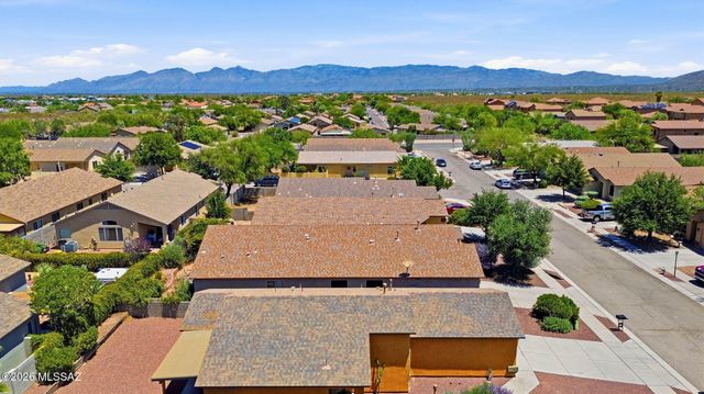 8466 S Burien Road, Tucson, AZ 85747