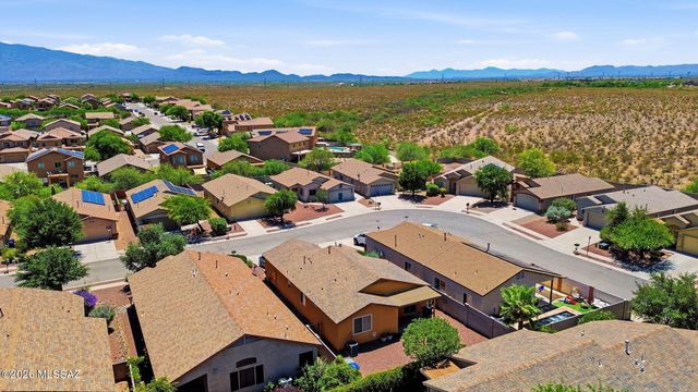 8466 S Burien Road, Tucson, AZ 85747