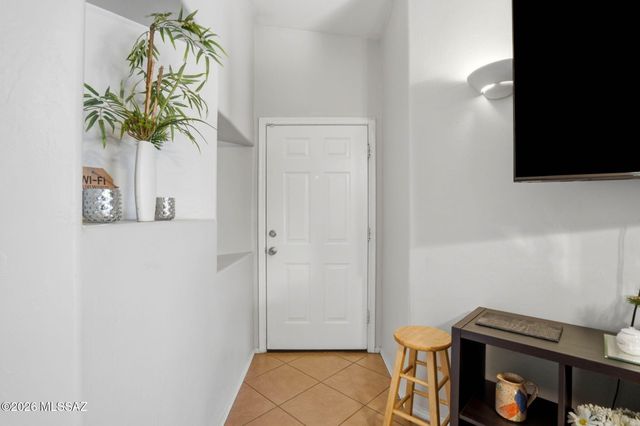8466 S Burien Road, Tucson, AZ 85747