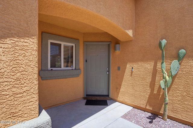 8466 S Burien Road, Tucson, AZ 85747