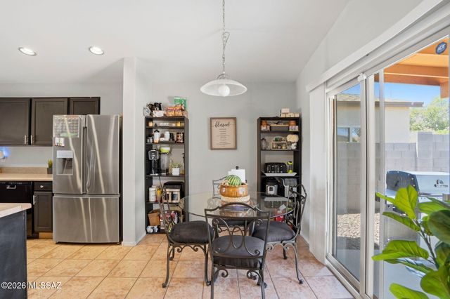 8466 S Burien Road, Tucson, AZ 85747