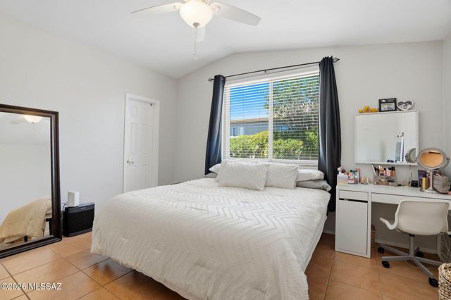 8466 S Burien Road, Tucson, AZ 85747