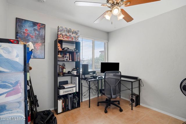 8466 S Burien Road, Tucson, AZ 85747