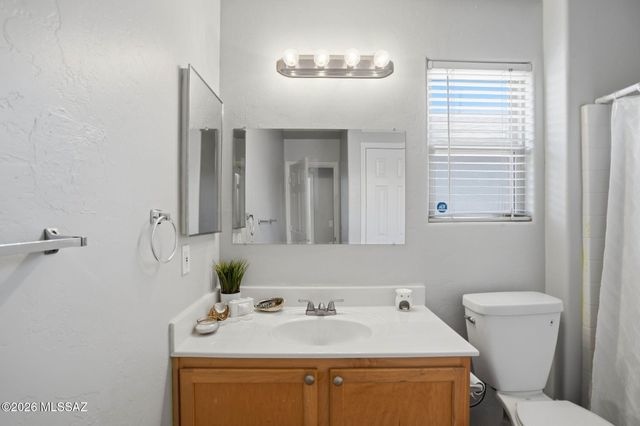 8466 S Burien Road, Tucson, AZ 85747