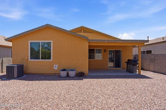 8466 S Burien Road, Tucson, AZ 85747