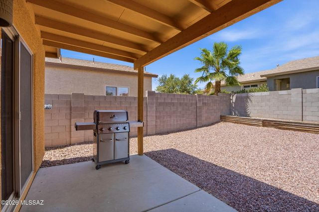 8466 S Burien Road, Tucson, AZ 85747