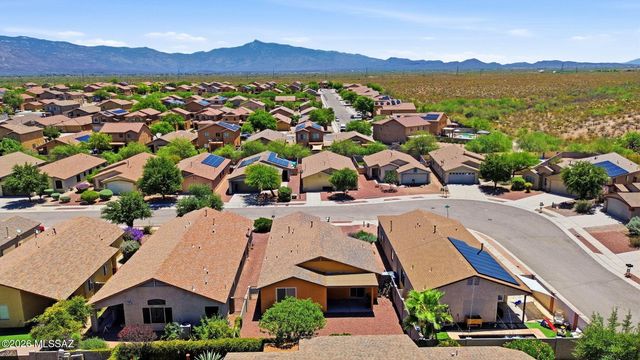 8466 S Burien Road, Tucson, AZ 85747