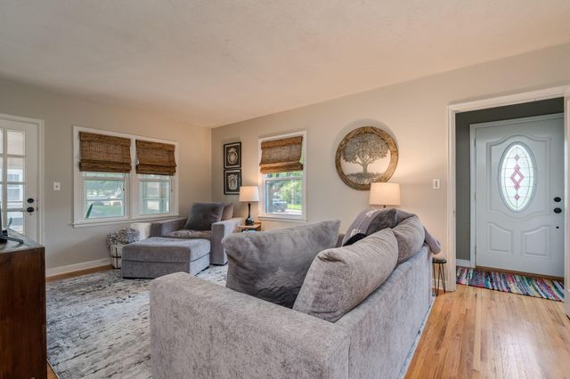 227 Johnson Street, Mankato, MN 56001