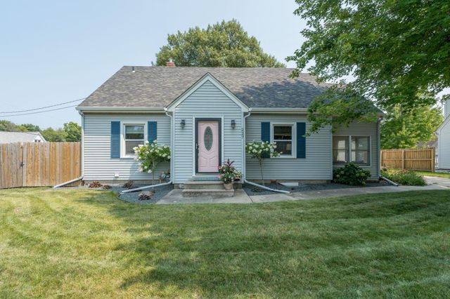 227 Johnson Street, Mankato, MN 56001
