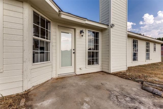 12169 Liberty School Road, Azle, TX 76020