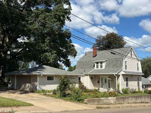 3735 Harrison Avenue NW, Canton, OH 44709
