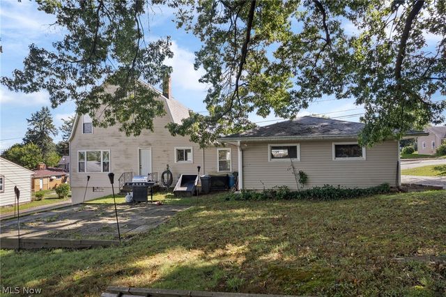 3735 Harrison Avenue NW, Canton, OH 44709