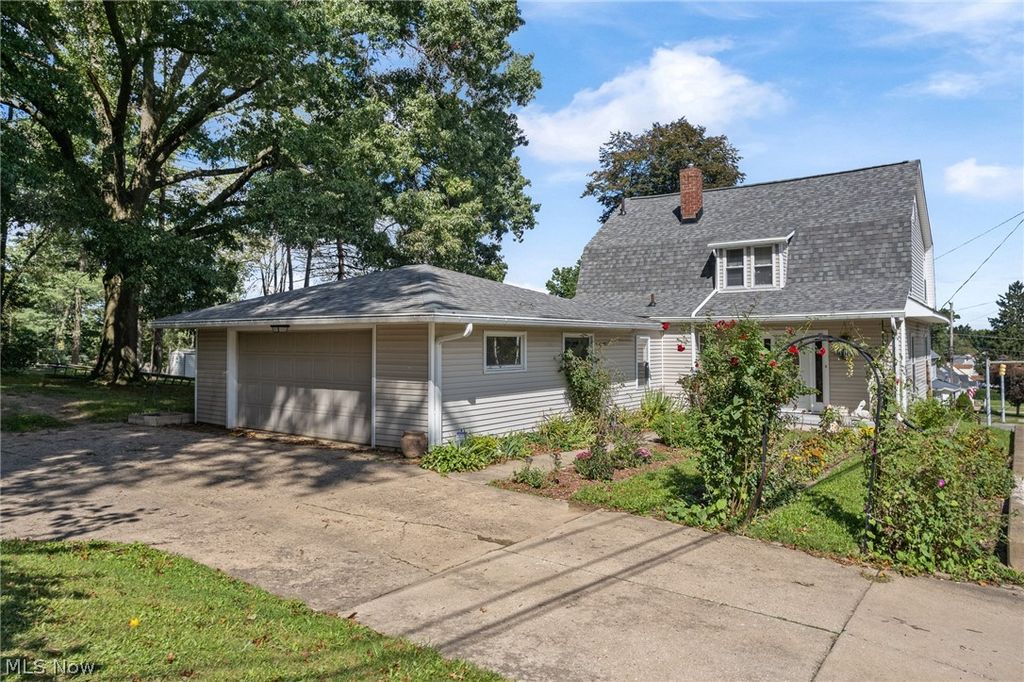 3735 Harrison Avenue NW, Canton, OH 44709