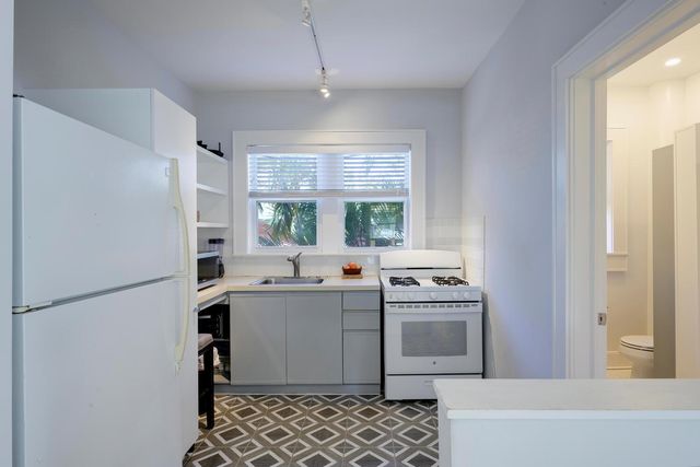 1701 S Olive Avenue, West Palm Beach, FL 33401