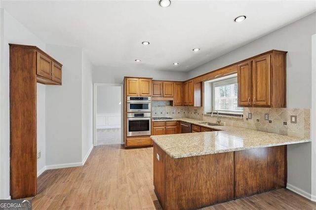 1044 Slash Pine Way, Lawrenceville, GA 30043