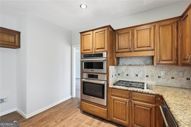 1044 Slash Pine Way, Lawrenceville, GA 30043