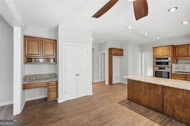 1044 Slash Pine Way, Lawrenceville, GA 30043