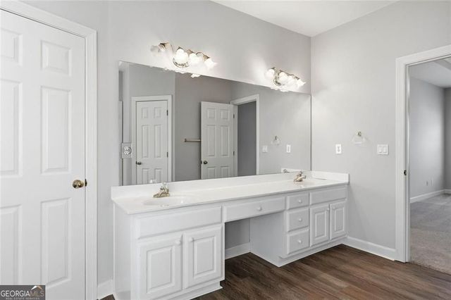 1044 Slash Pine Way, Lawrenceville, GA 30043