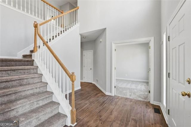 1044 Slash Pine Way, Lawrenceville, GA 30043