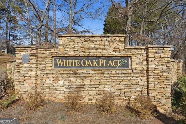 1044 Slash Pine Way, Lawrenceville, GA 30043