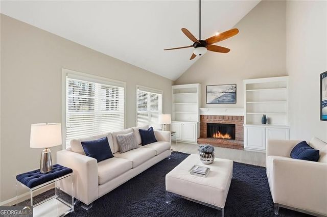 1044 Slash Pine Way, Lawrenceville, GA 30043